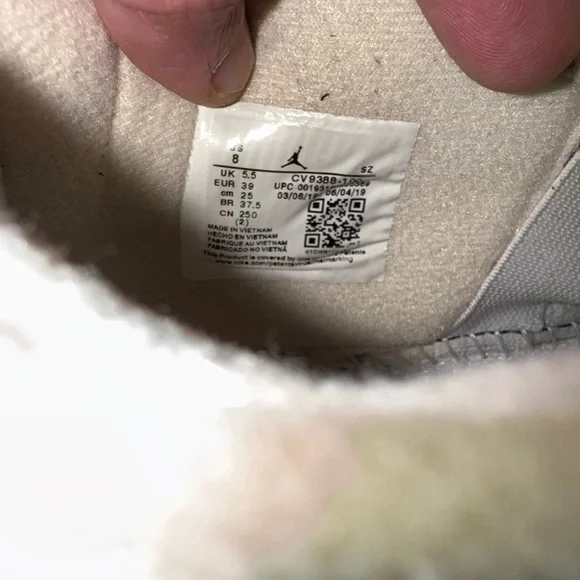 Jordan shoes Jordan 4 Retro Neutral Beige Retro Sneakers - Picture 6 of 17